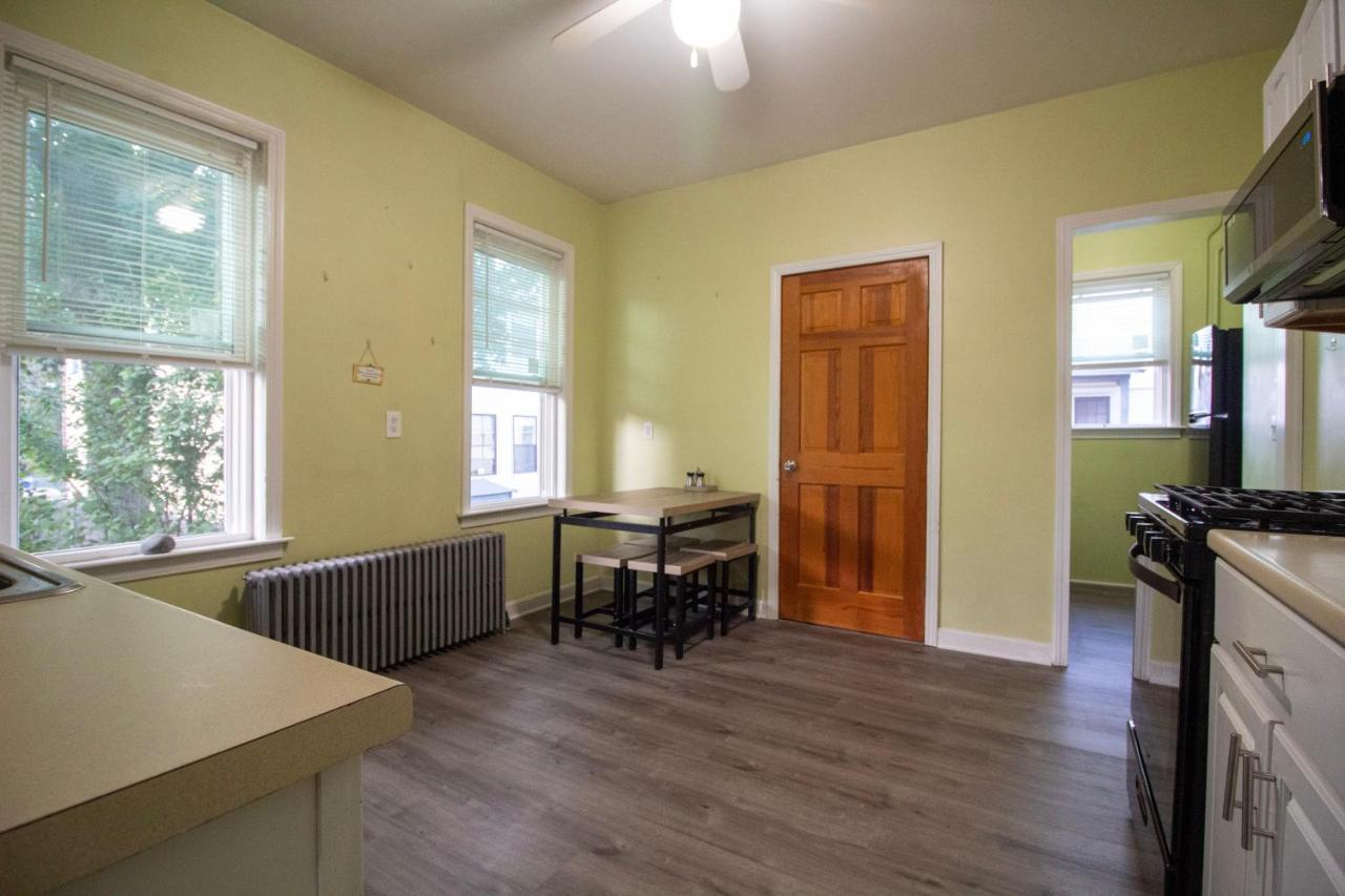 2 Bedroom Condo Close To Boston And Cambridge With Free Parkings エクステリア 写真
